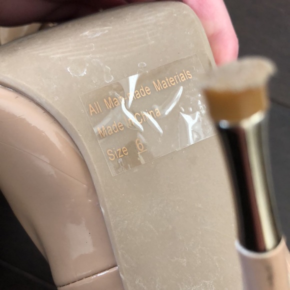 Nude Bow Pumps - Picture 8 of 9